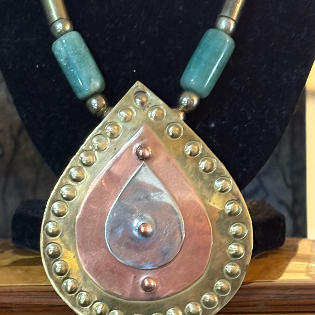 Vintage Mixed Metal Beaded Teardrop Necklace 20$